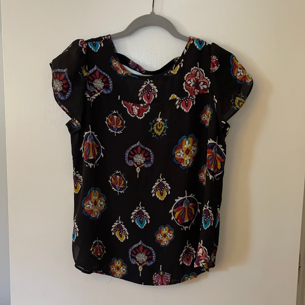 Loft patterned top